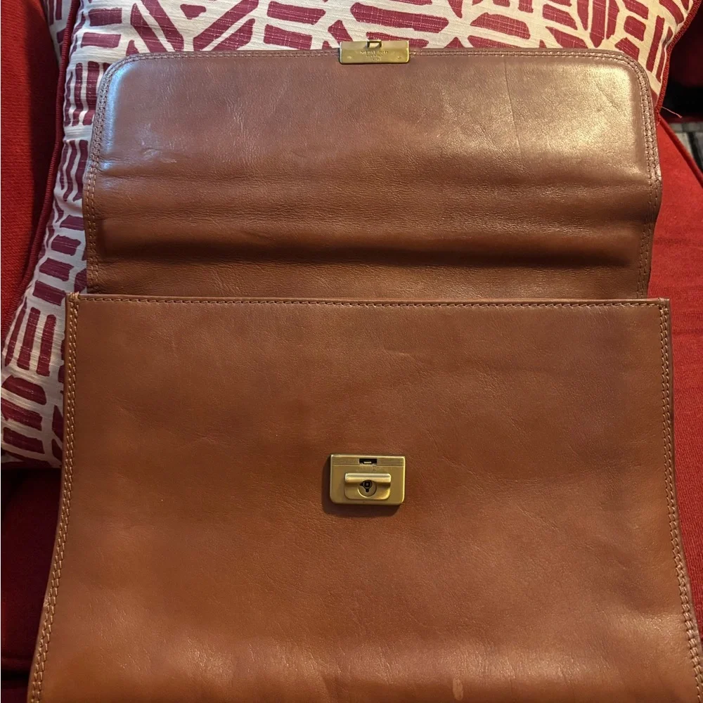 Elegant Brown Leather Briefcase